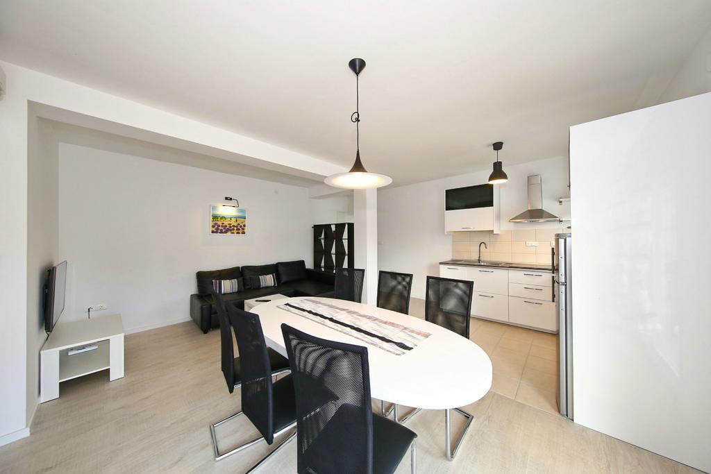 Apartments Matkovic Sveti Filip i Jakov Dış mekan fotoğraf