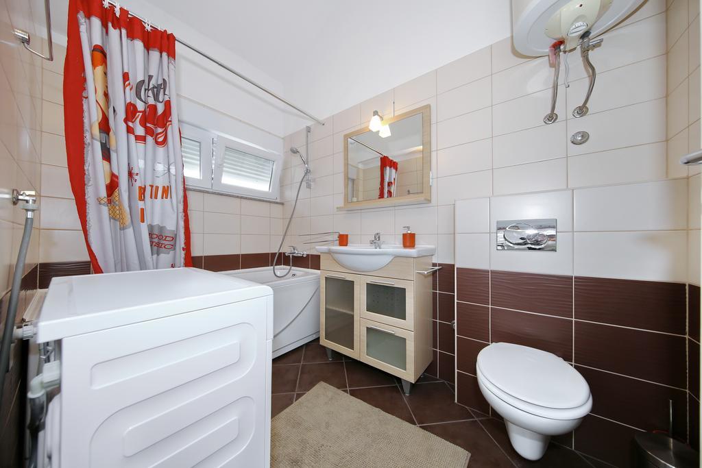 Apartments Matkovic Sveti Filip i Jakov Dış mekan fotoğraf