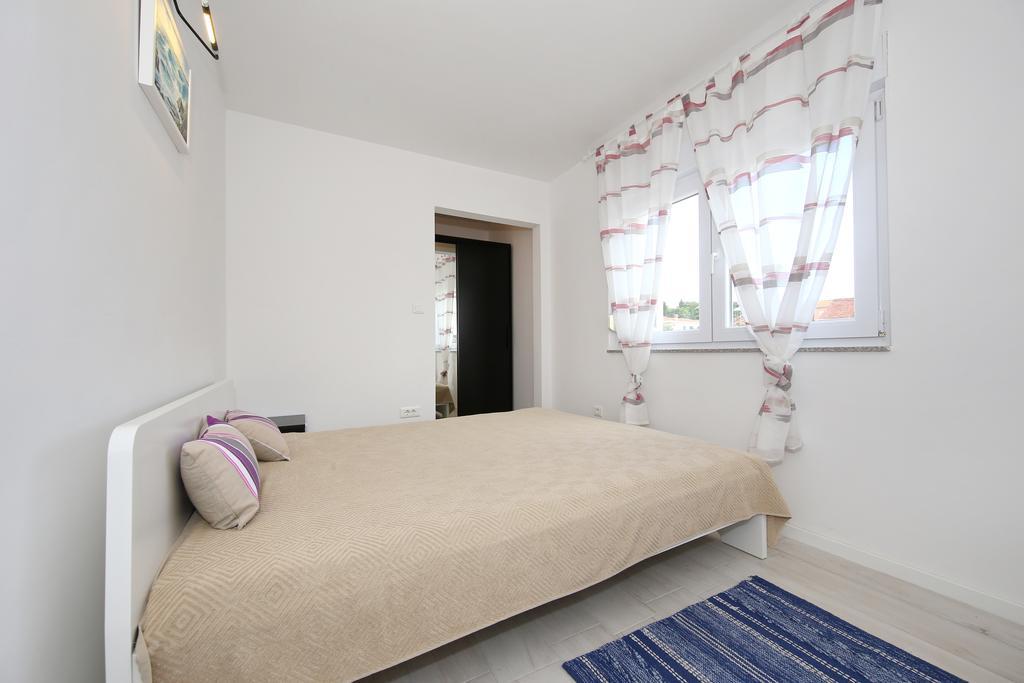 Apartments Matkovic Sveti Filip i Jakov Dış mekan fotoğraf