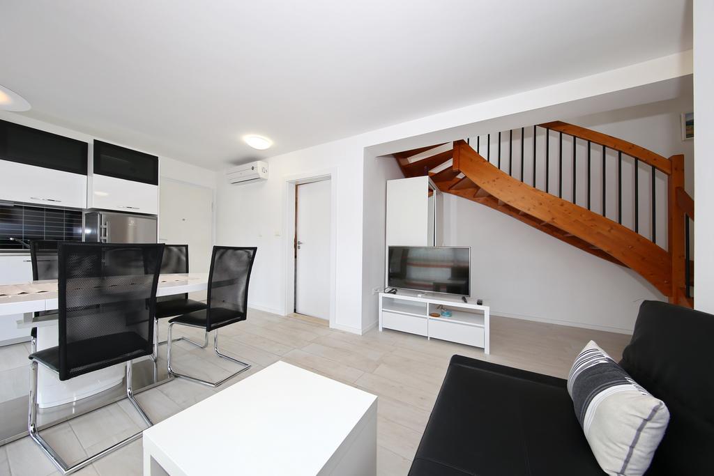 Apartments Matkovic Sveti Filip i Jakov Dış mekan fotoğraf