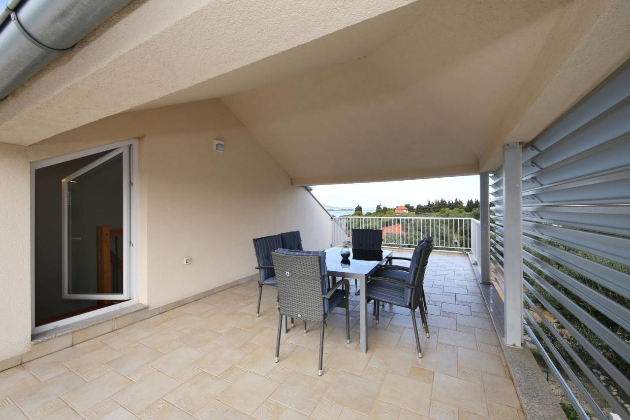 Apartments Matkovic Sveti Filip i Jakov Dış mekan fotoğraf