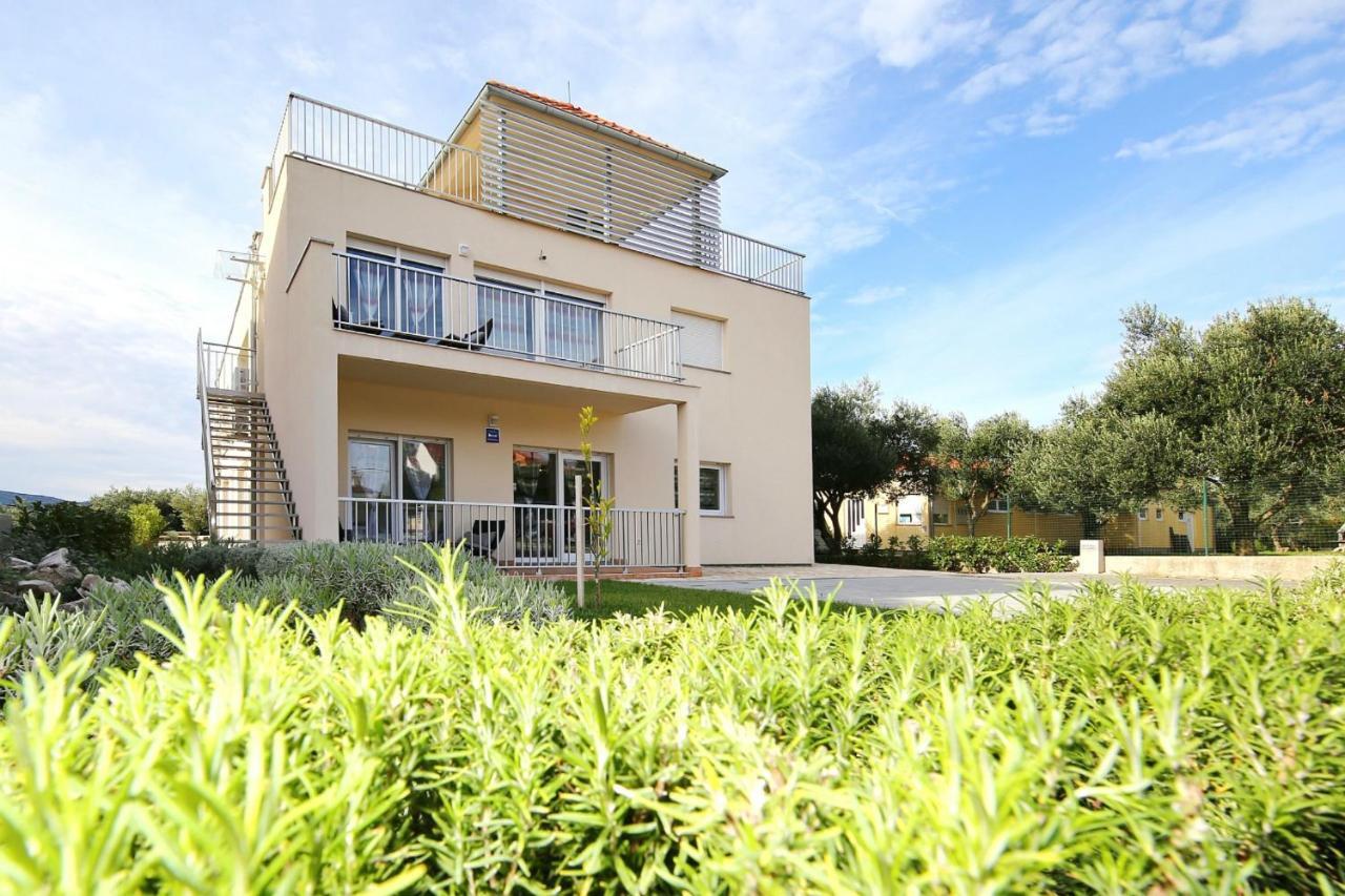Apartments Matkovic Sveti Filip i Jakov Dış mekan fotoğraf